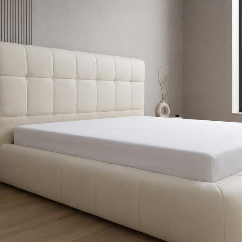 Tufted Upholstered Queen Platform Bed Frame
